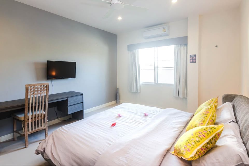 2-Bedroom Villa for Rent in Chalong, Phuket — interior view