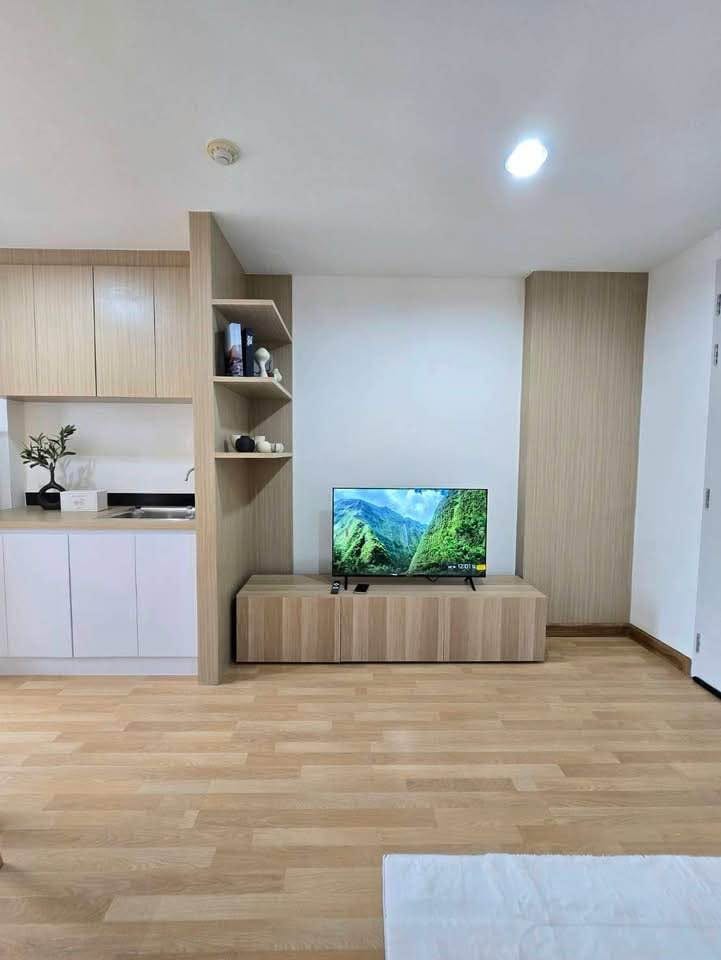 Renovated Pool-View Apartment — The Clover, Chalong 7
