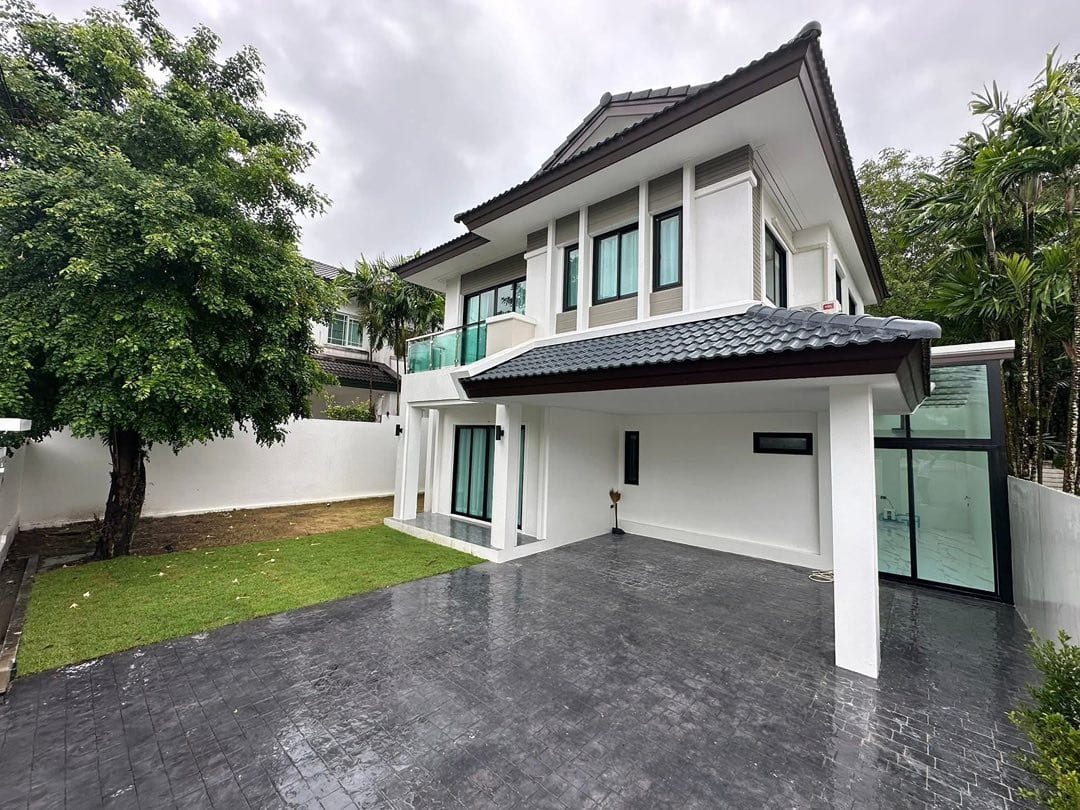 House in Chalong