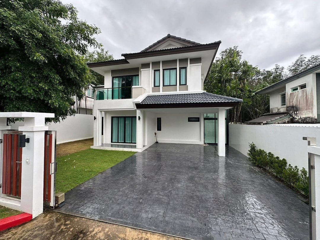 House in Chalong