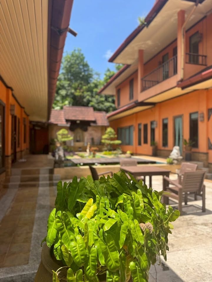Traditional Thai Resort-Style Villa — Chomthong, Chalong 5