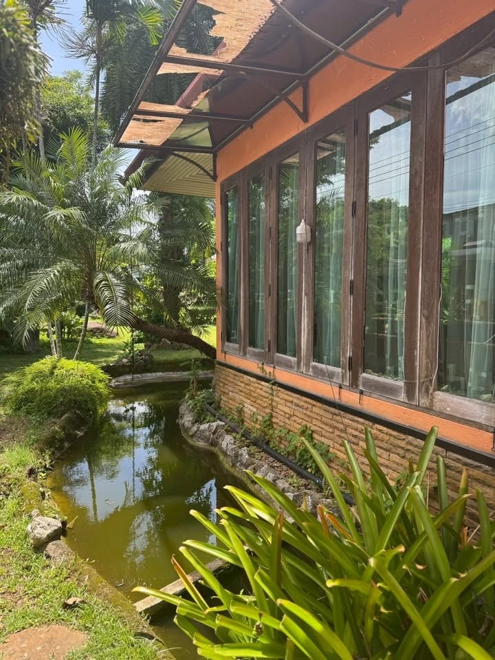 Traditional Thai Resort-Style Villa — Chomthong, Chalong 9