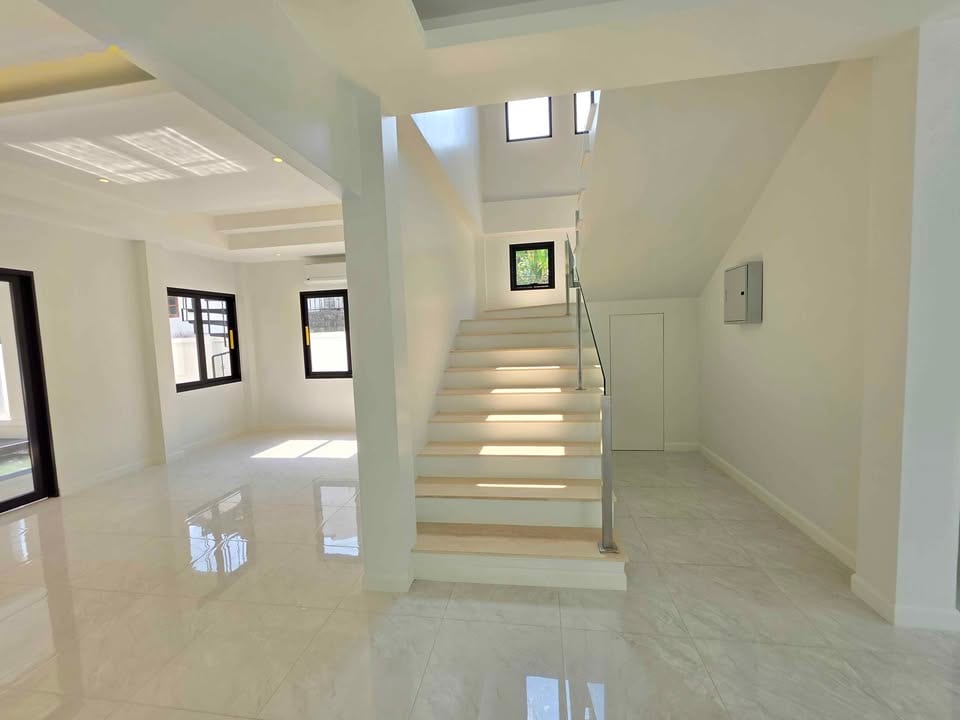 Brand-New Four-Bedroom Pool Villa — Chalong 13