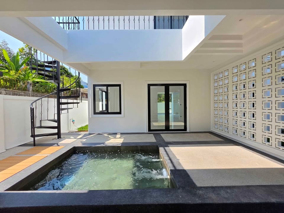 Brand-New Four-Bedroom Pool Villa — Chalong 8