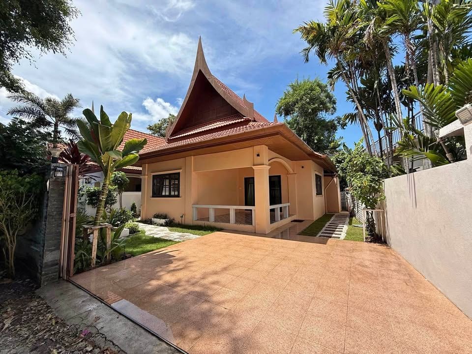 Thai-Style House near Chalong Municipality