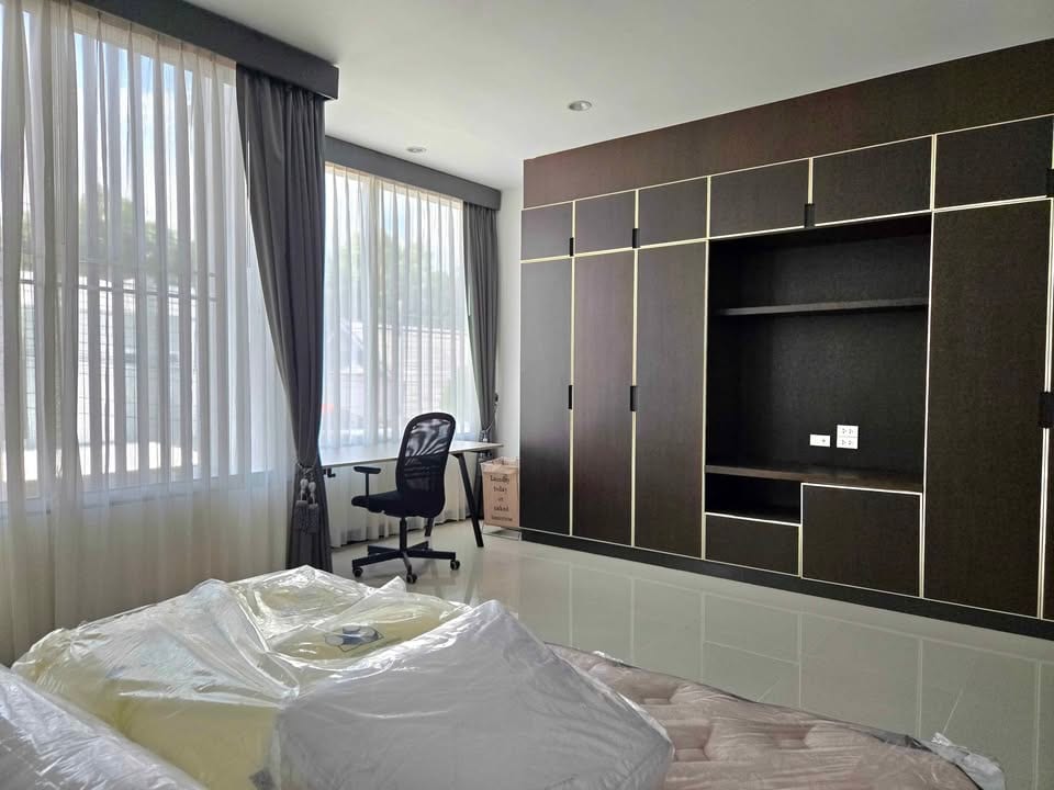 Furnished House 300 m from BCIS — Chalong 8