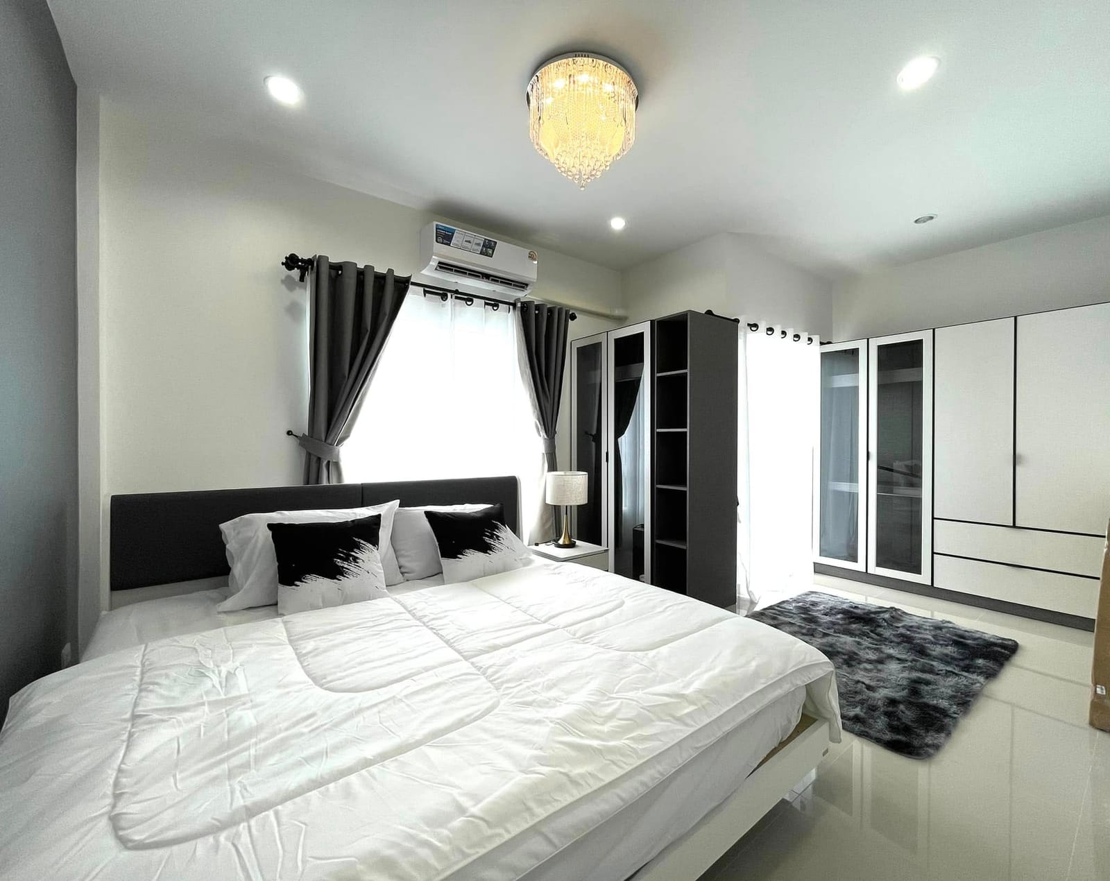Modern 3-Bedroom House with Private Garden for Rent - Chalong 2