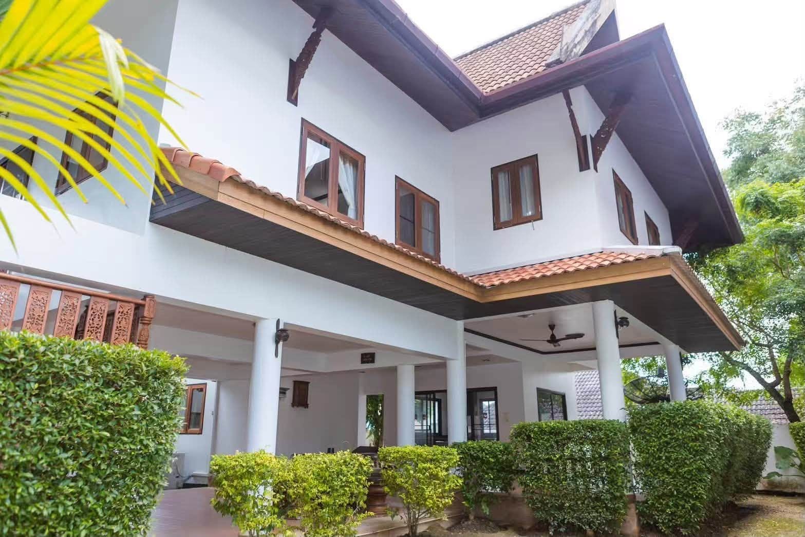 Spacious Two-Storey House — Chalong
