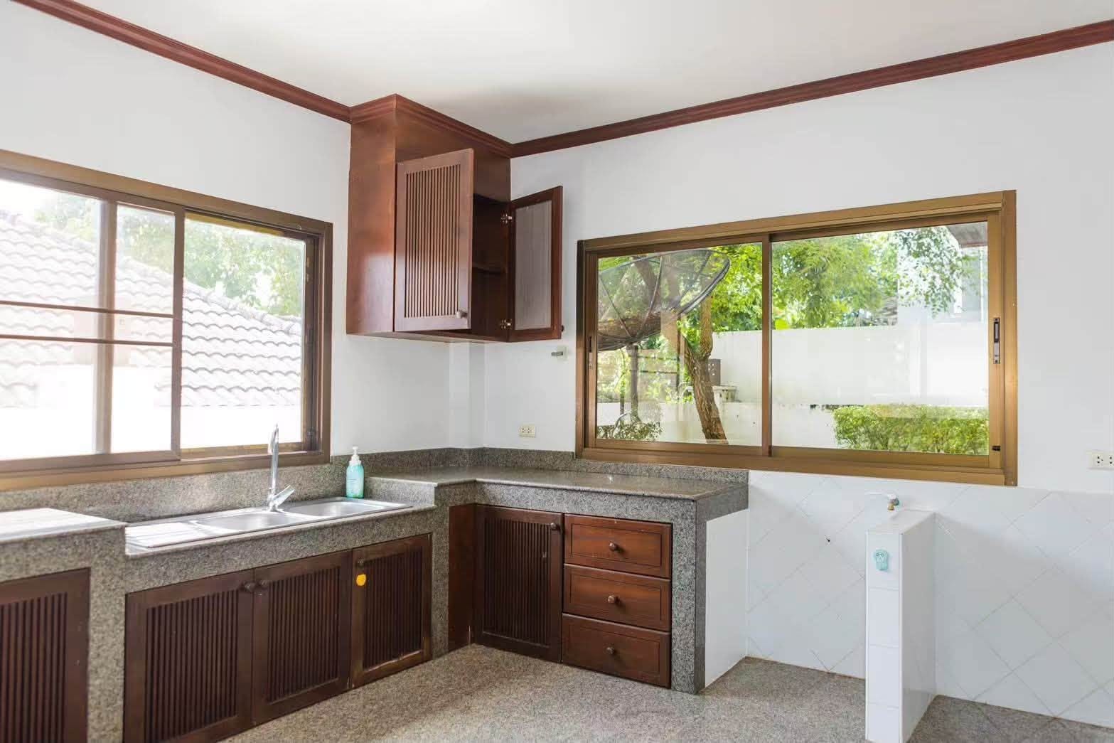Spacious Two-Storey House — Chalong 11