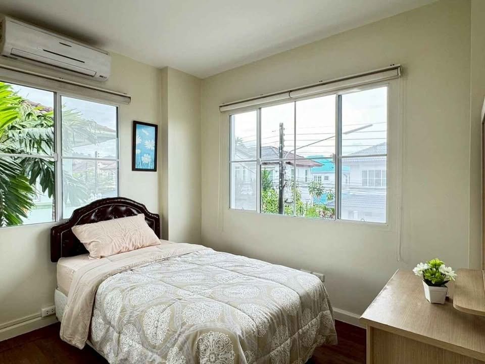 Four-Bedroom Family House in a Gated Estate — Chalong 10