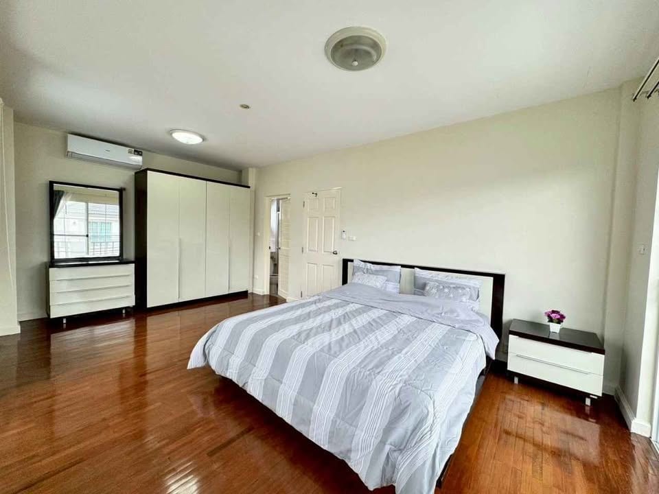 Four-Bedroom Family House in a Gated Estate — Chalong 8