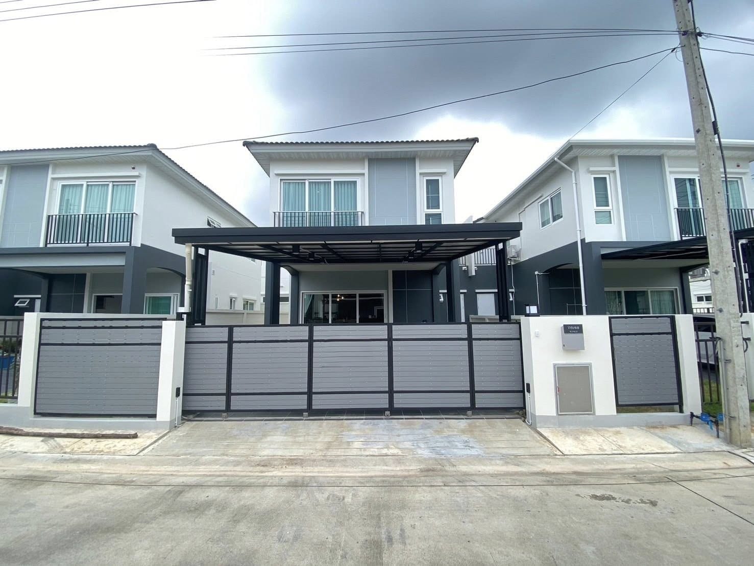 Brand New House in a Family Estate — Chalong