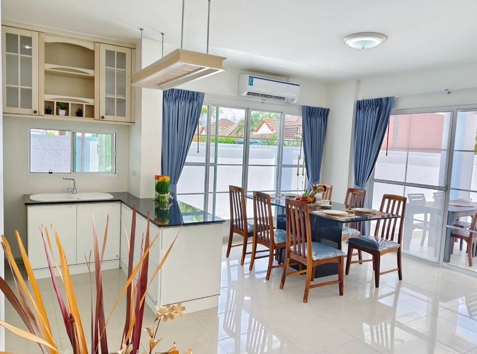 Family House with Maid's Room — Land & Houses, Chalong 14
