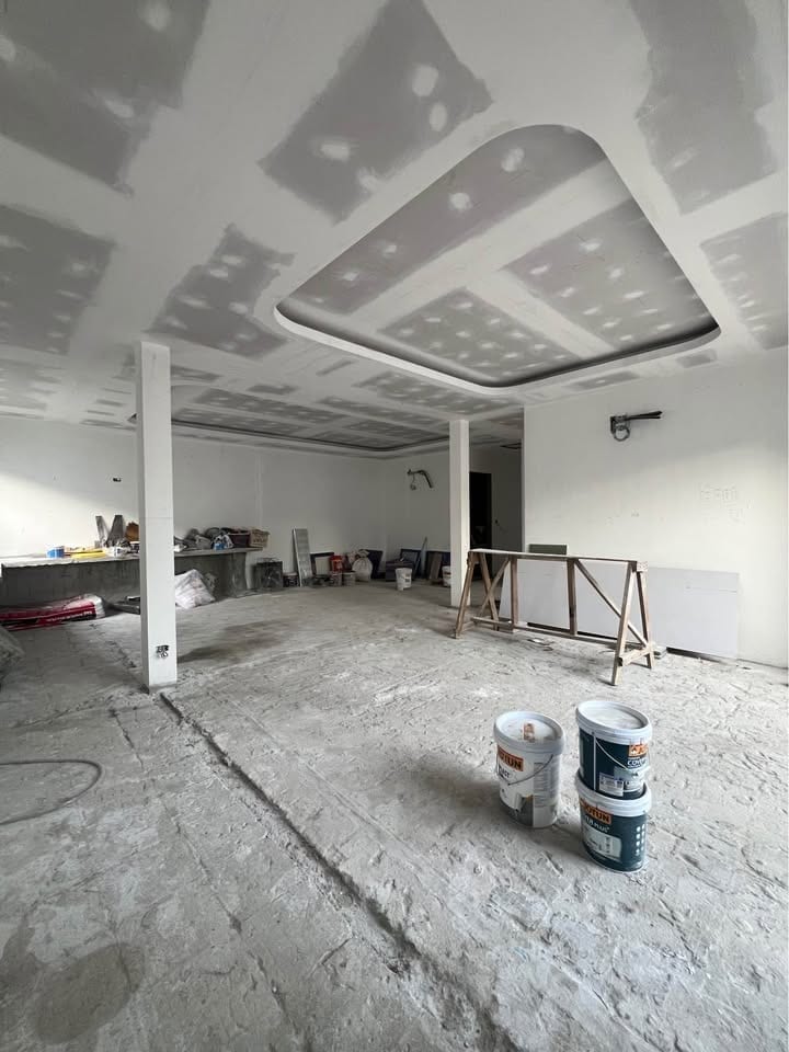 New Three-Bedroom House with Two-Car Carport — Manee Kram, Chalong 12