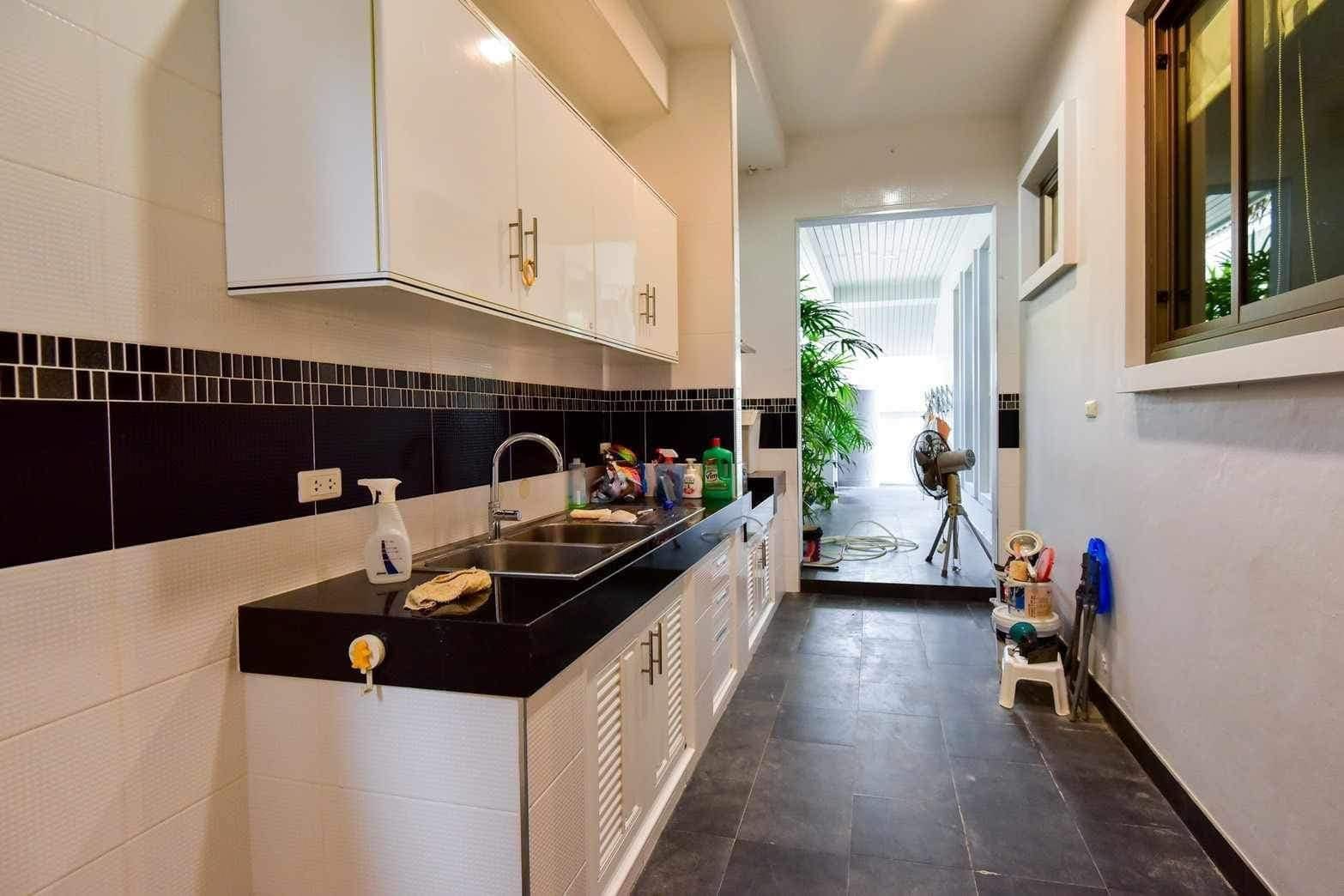 Family House for Sale — Land & Houses Chalong 5