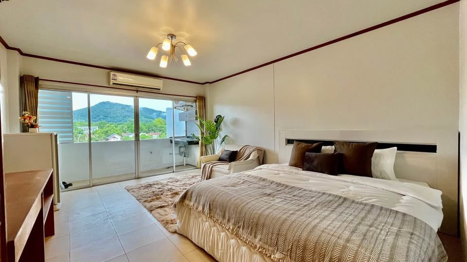 1-Bedroom Condominium for Sale in Chalong, Phuket — interior view
