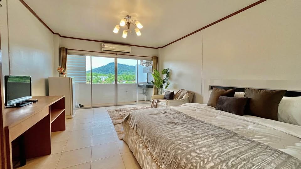 1-Bedroom Condominium for Sale in Chalong, Phuket — interior view