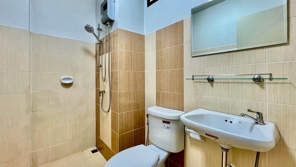 1-Bedroom Condominium for Sale in Chalong, Phuket — interior view
