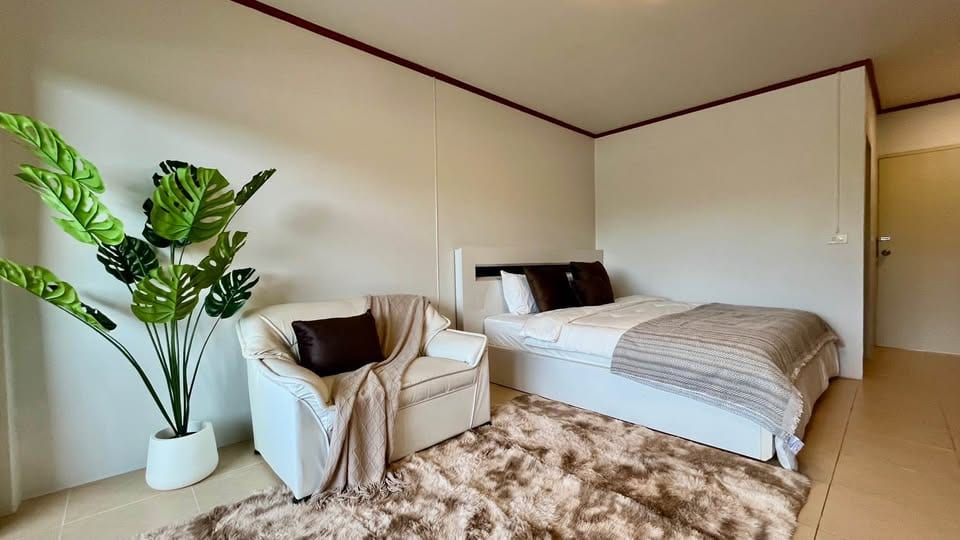 1-Bedroom Condominium for Sale in Chalong, Phuket — interior view