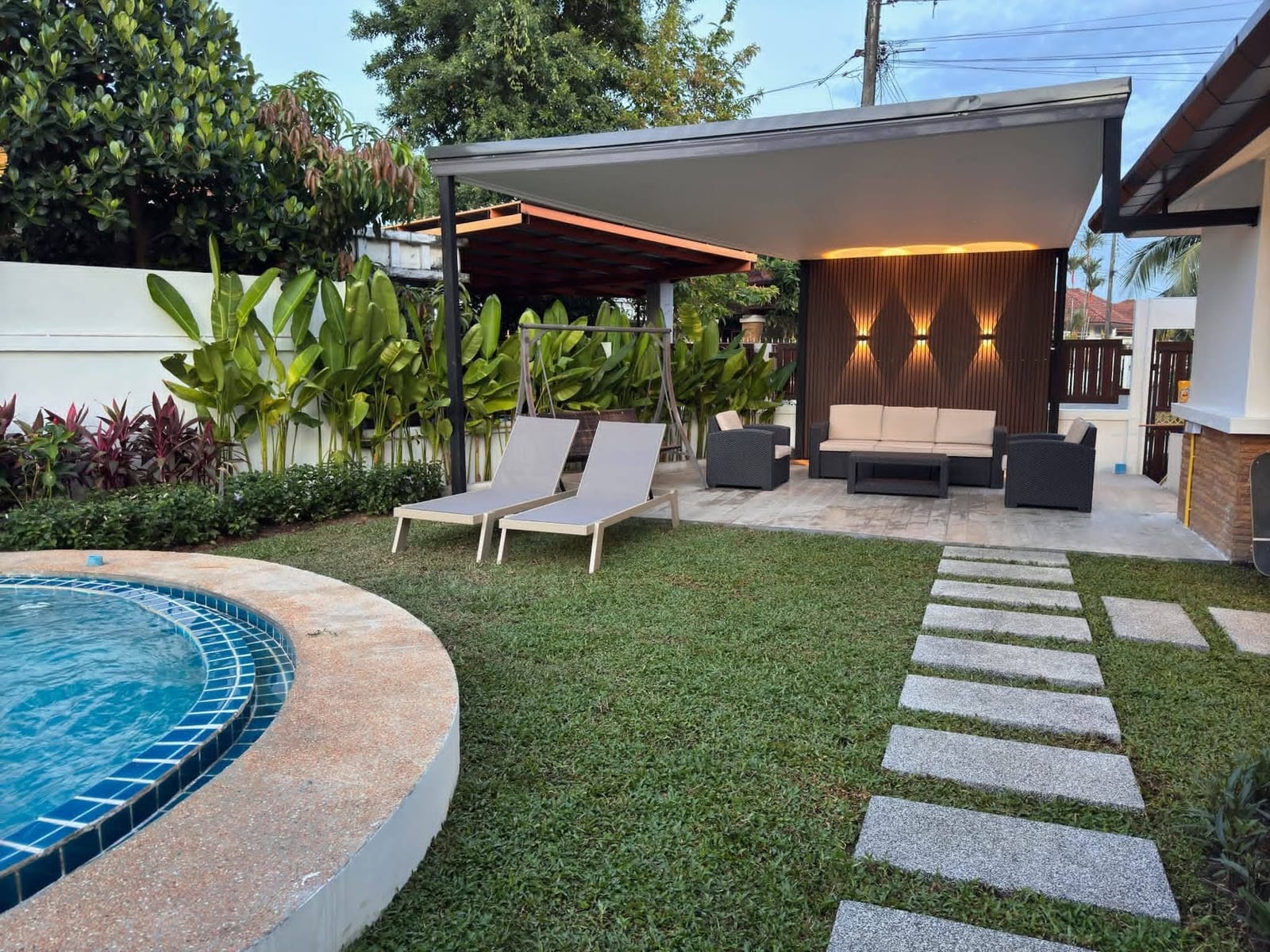 Pool Villa in a Guarded Village near Chalong Bay 13