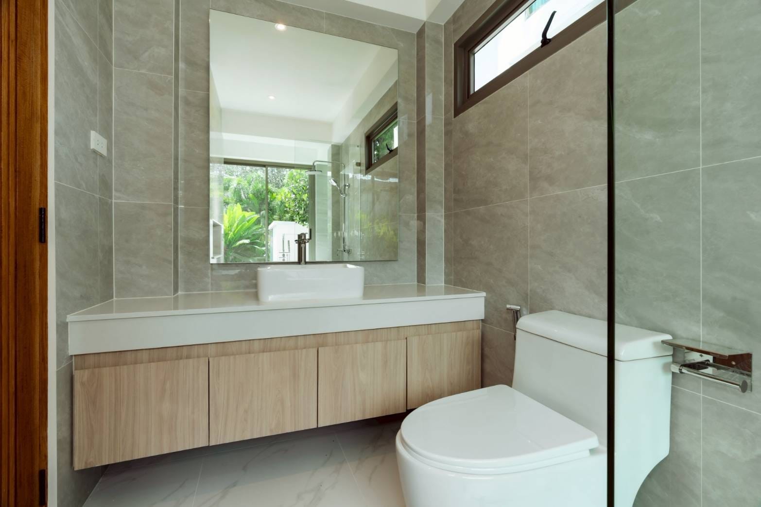 Single-Storey Private Pool Villa in Maneekram, Chalong 38