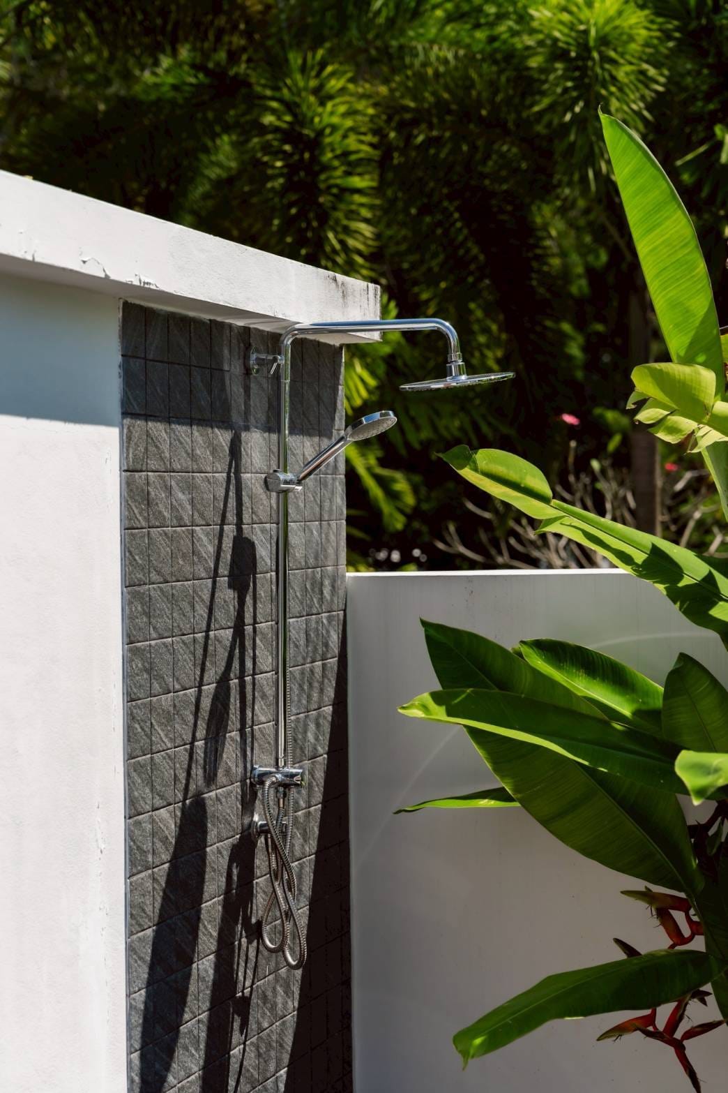Single-Storey Private Pool Villa in Maneekram, Chalong 6