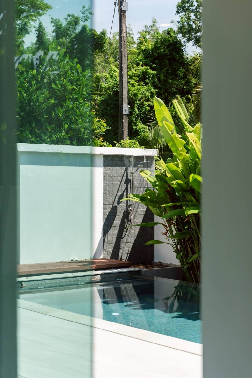 Single-Storey Private Pool Villa in Maneekram, Chalong 8