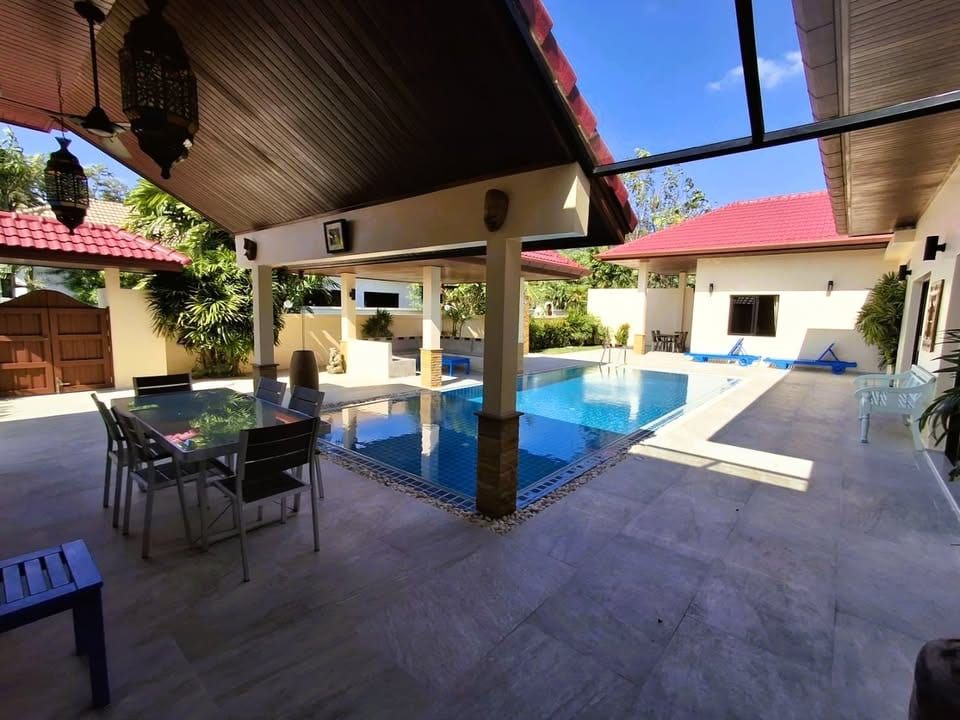 Pool Villa on a Large Plot — Chalong 15