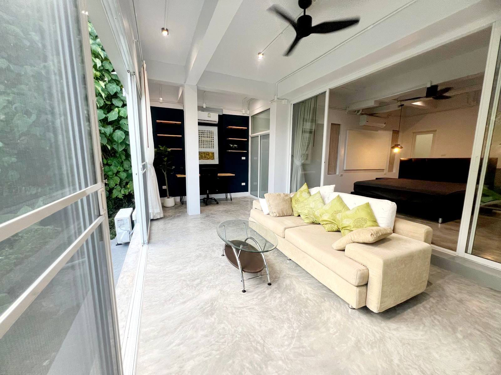 Hillside Pool Villa with Chalong Bay Views 4