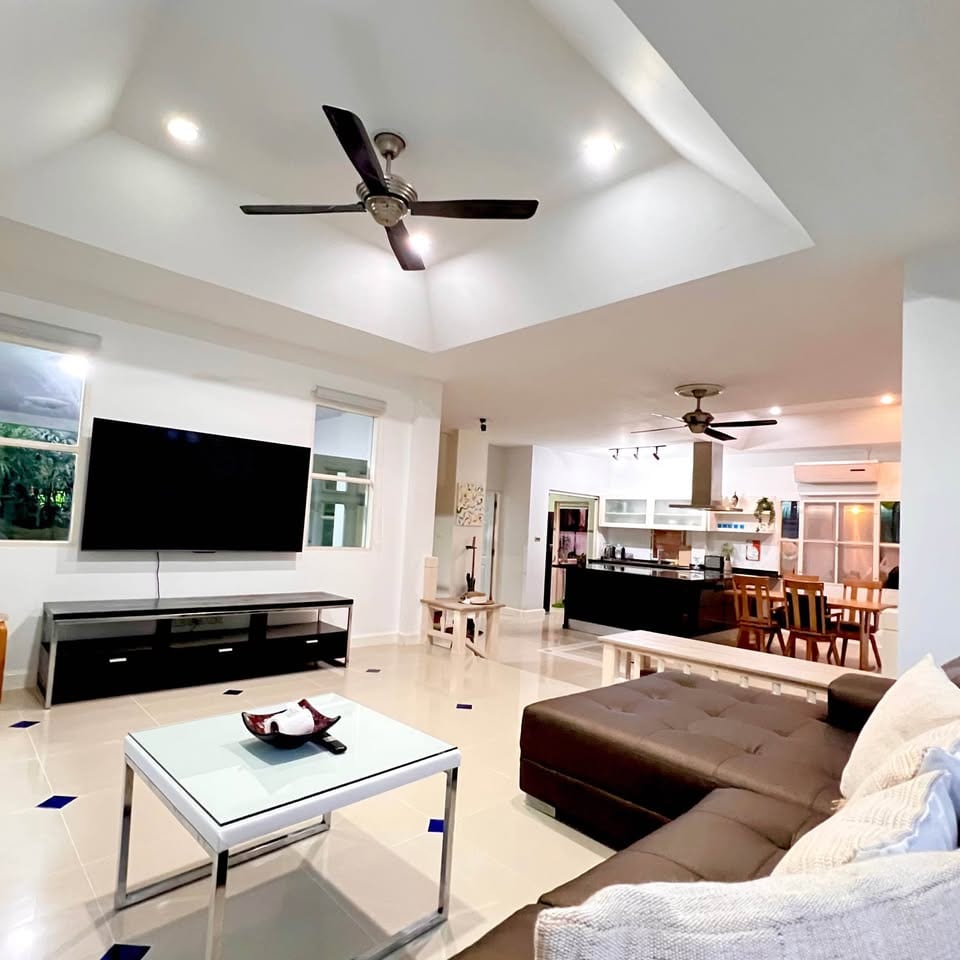 Pool Villa with Guest House — Land & Houses Park, Chalong 10