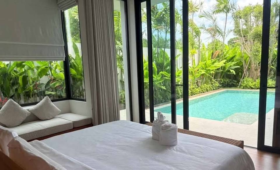 Brand New Luxury Pool Villa — Chalong 2