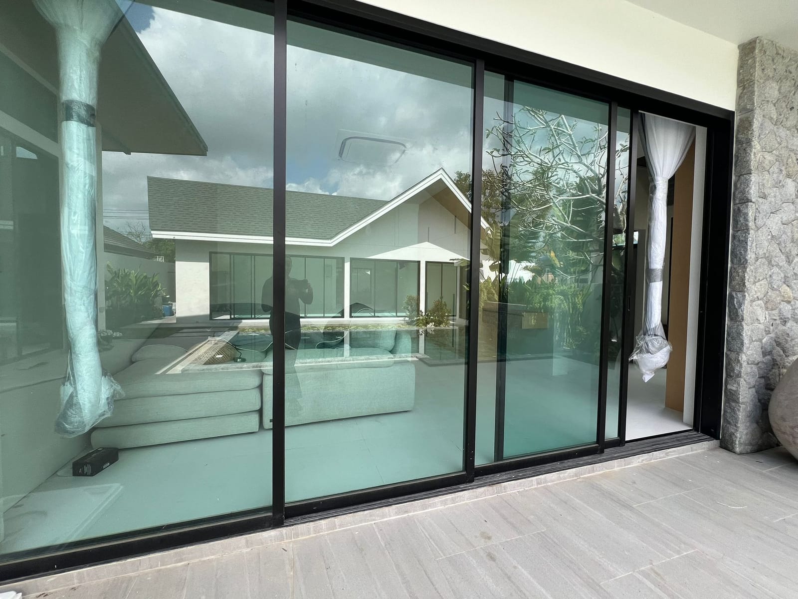 Modern Pool Villa — Chalong 26