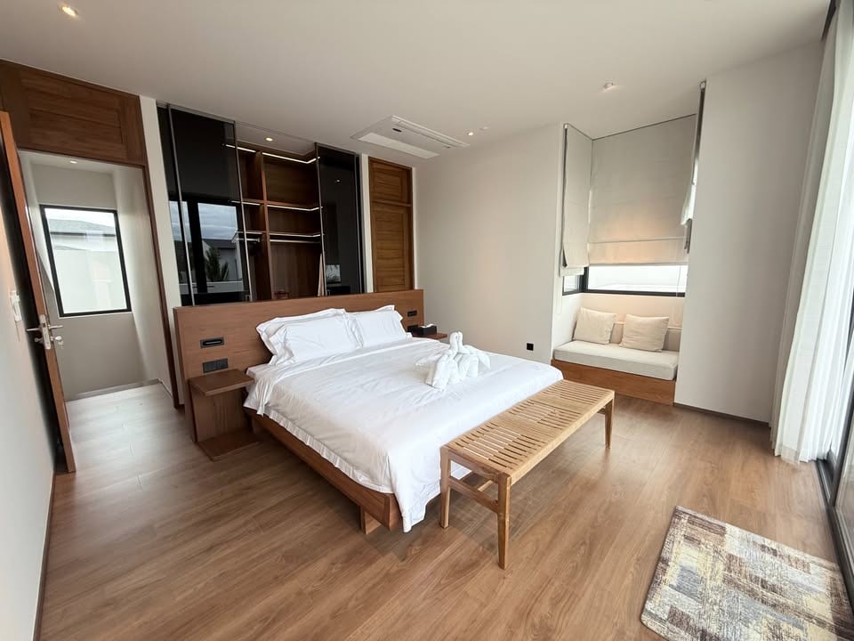 4-Bedroom Luxury Pool Villa for Rent in Chalong 11