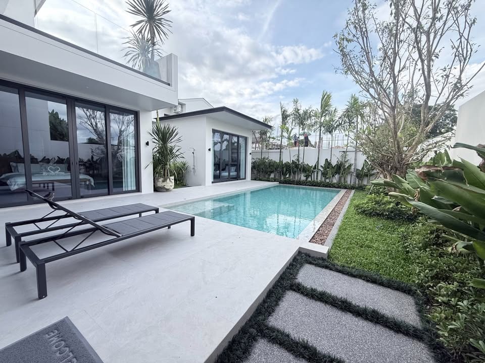 4-Bedroom Luxury Pool Villa for Rent in Chalong 2