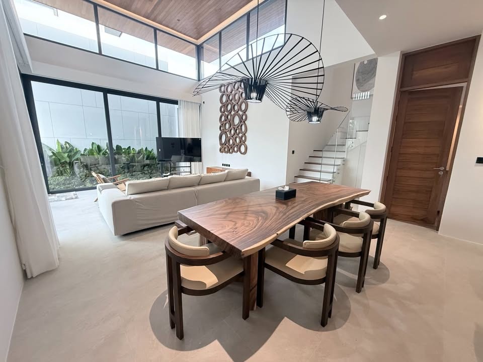 4-Bedroom Luxury Pool Villa for Rent in Chalong 3