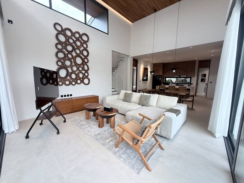 4-Bedroom Luxury Pool Villa for Rent in Chalong 4