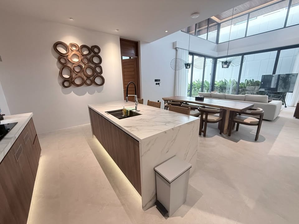 4-Bedroom Luxury Pool Villa for Rent in Chalong 5