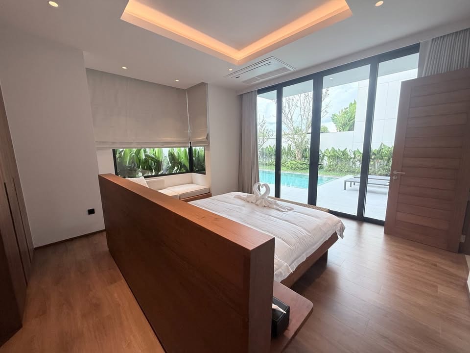 4-Bedroom Luxury Pool Villa for Rent in Chalong 9