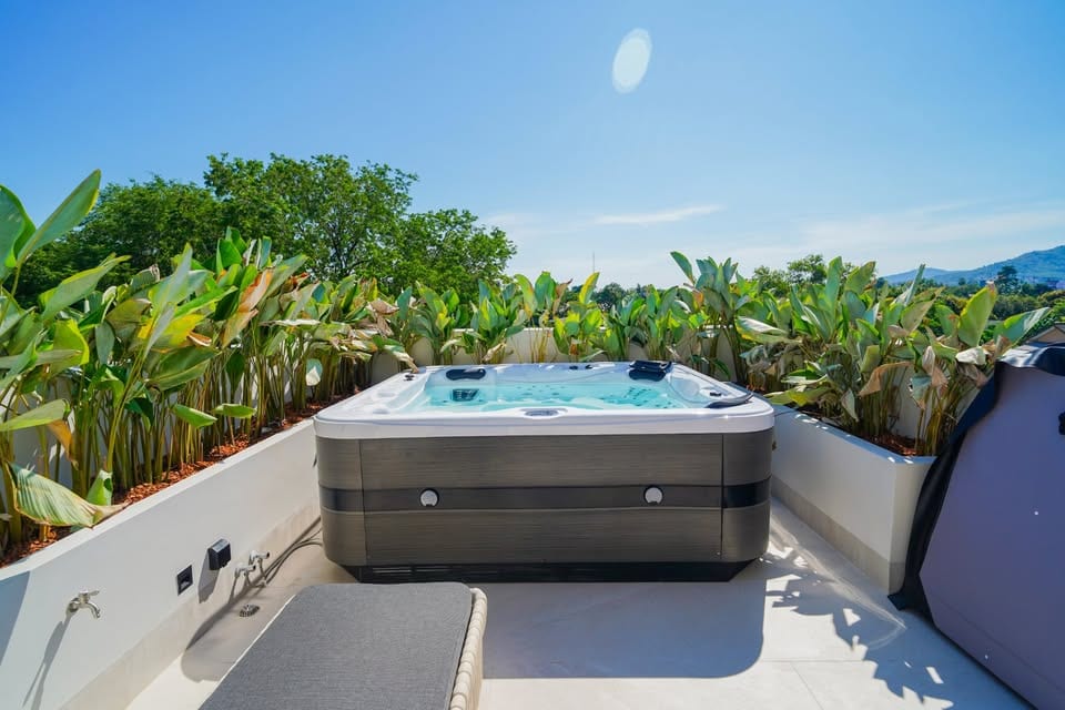 Sea-View Pool Villas, 20 m from Chalong Beach 5