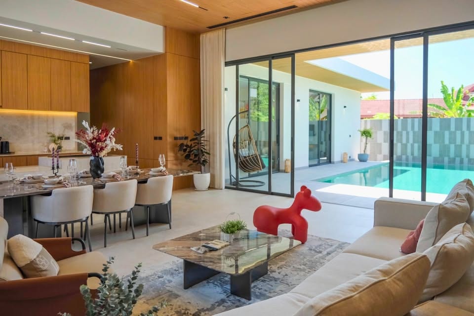 Modern Single-Storey Pool Villa — Chalong Bay 3