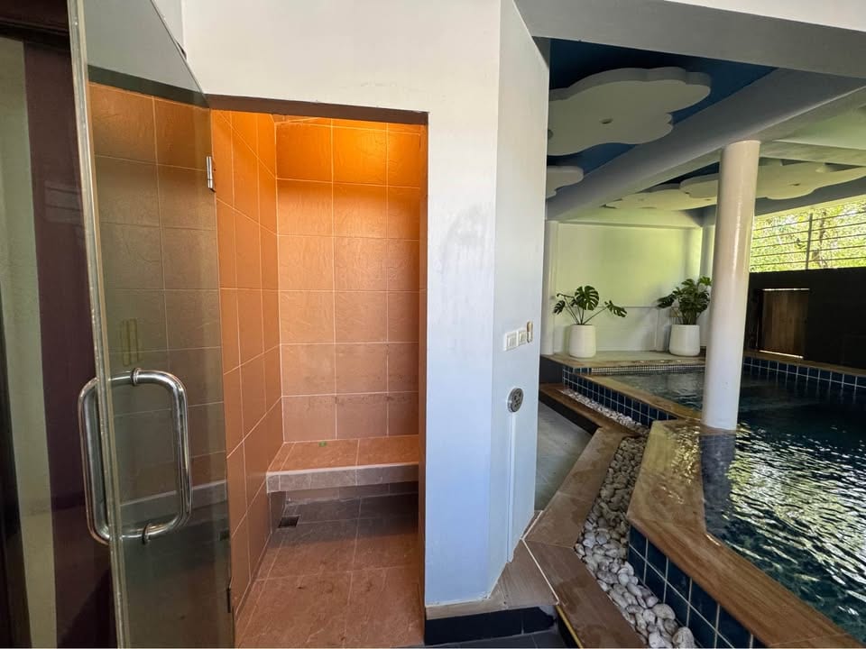 Three-Bedroom Villa with Covered Pool — Suriyaporn Place, Chalong 2