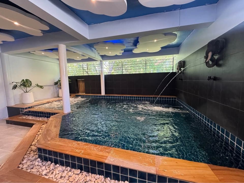 Three-Bedroom Villa with Covered Pool — Suriyaporn Place, Chalong 5