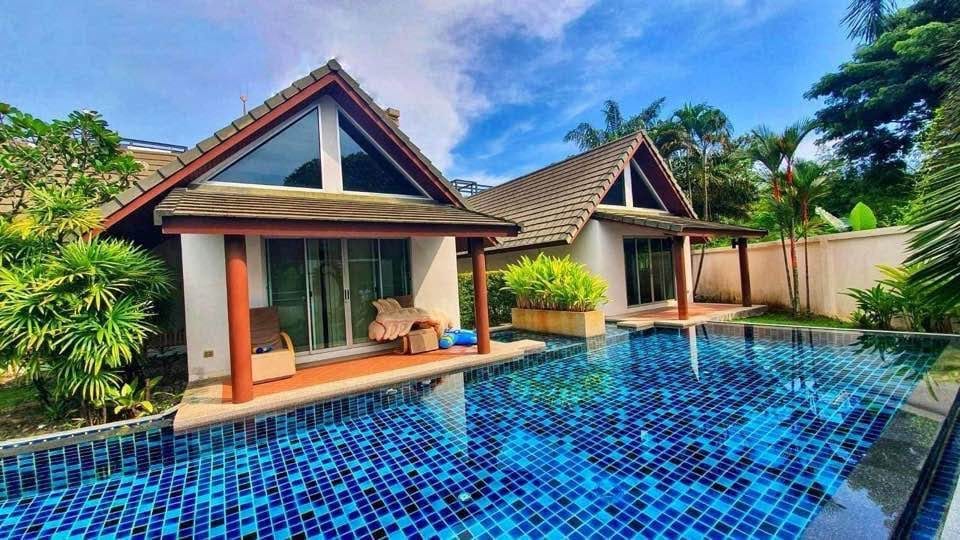Two-Bedroom Pool Villa near the Sea — Chalong 3