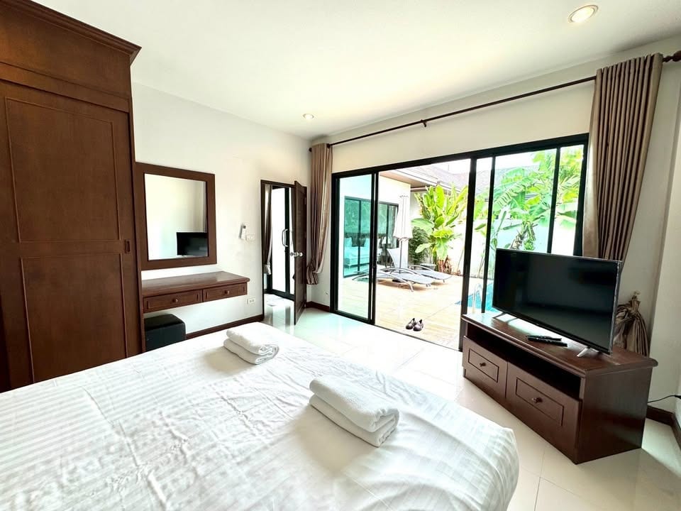 Two-Bedroom Pool Villa — Chalong (House 2) 4
