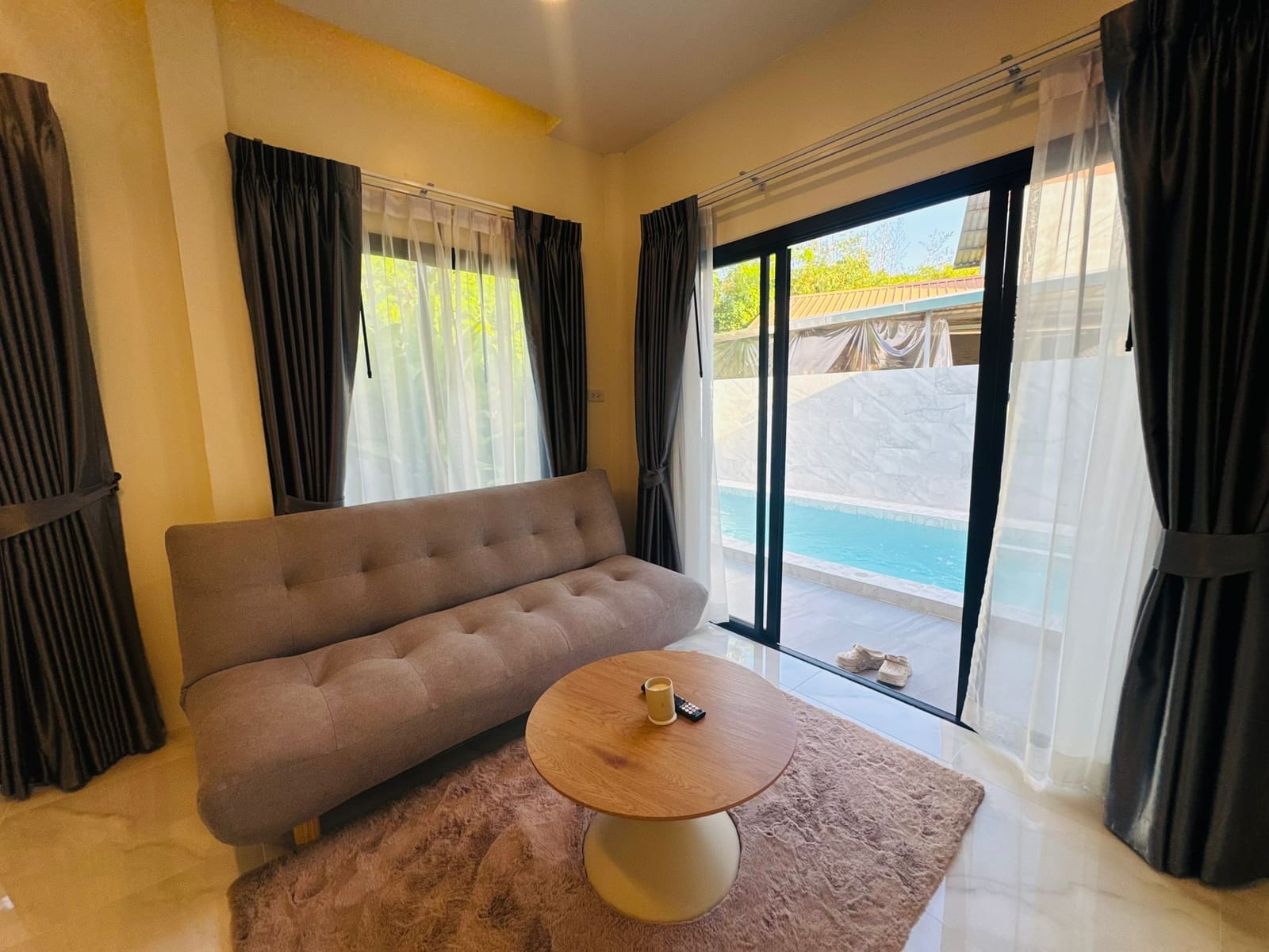 Pool Villa for Sale with Tenant - Chalong 19