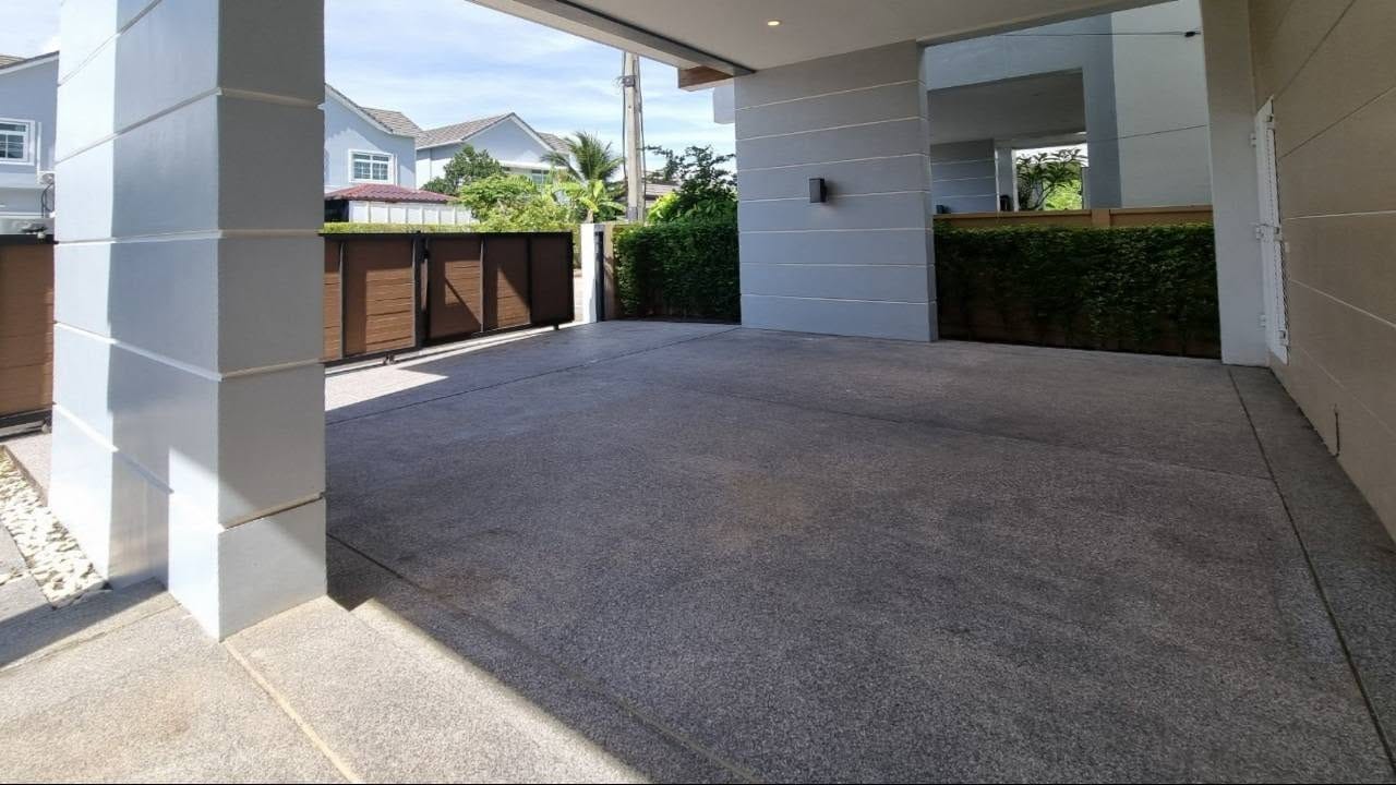 Three-Bedroom Pool Villa with Big Buddha View — Hideaway Valley, Chalong