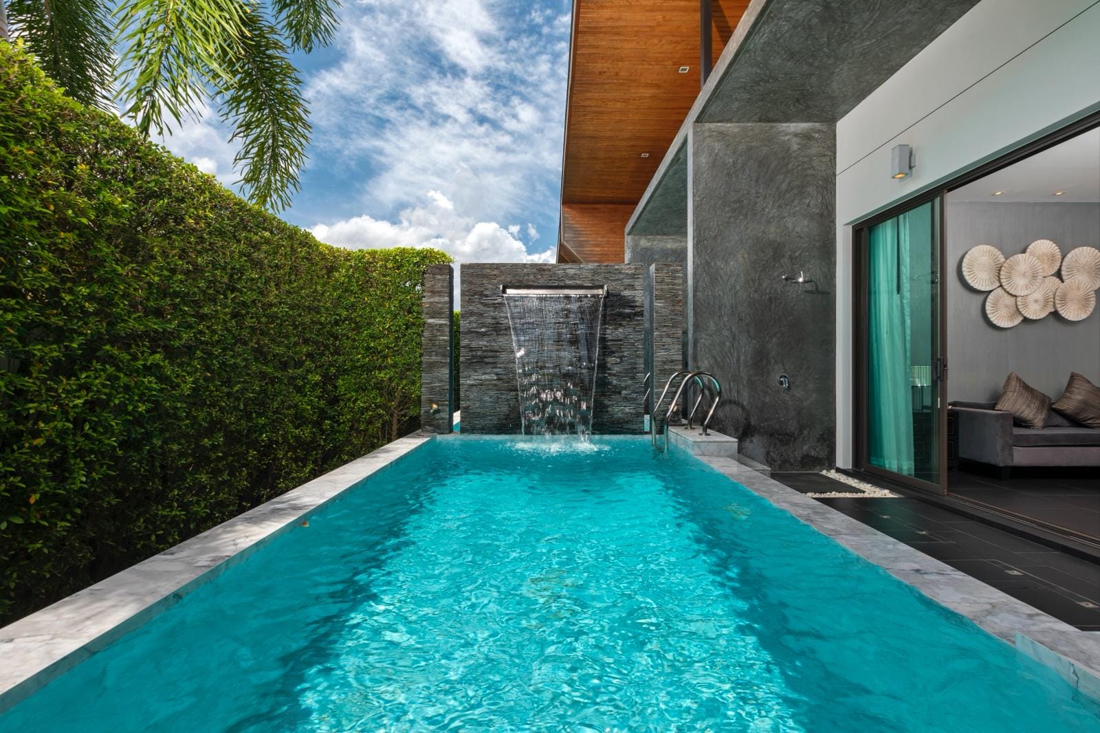 Modern 2-Bedroom Pool Villa with Tenant 3