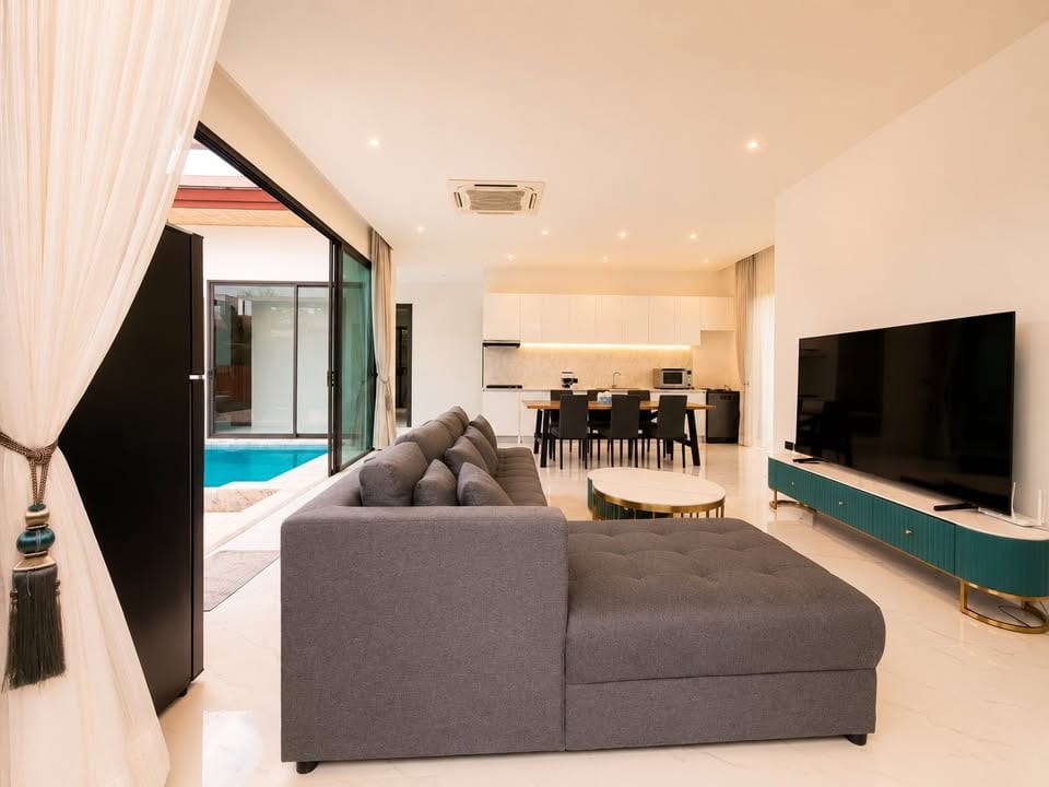 Renovated Salt-Water Pool Villa near RIS & BCIS — Chalong 8