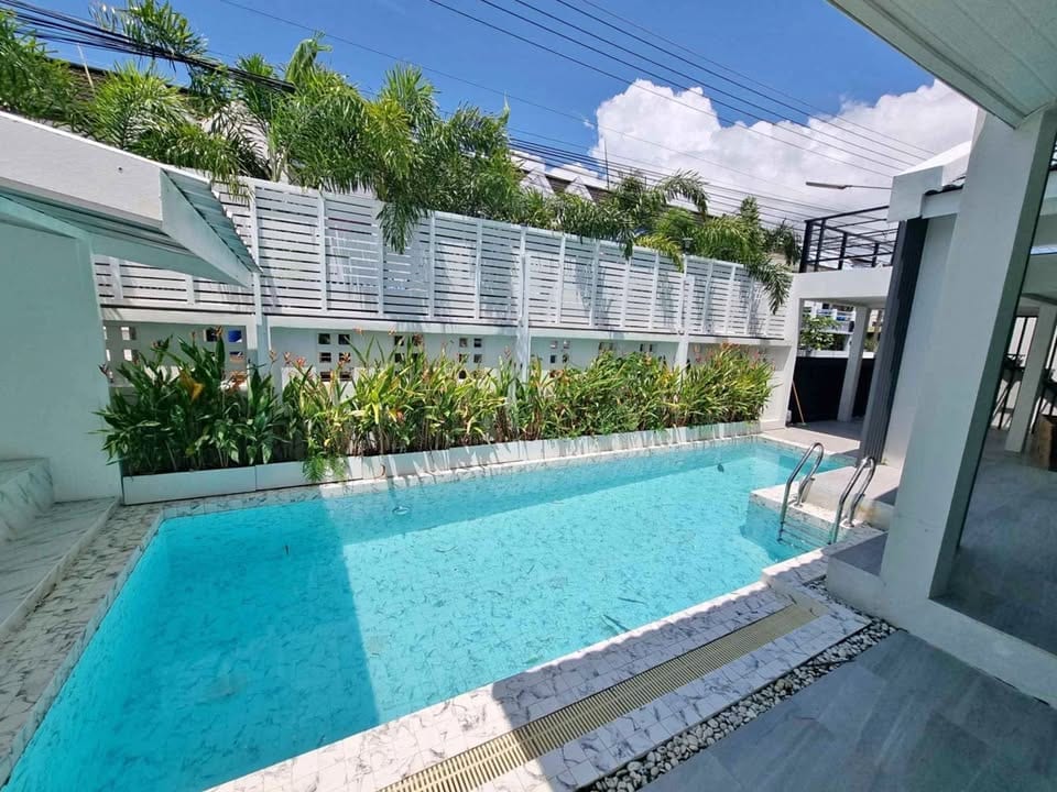 Private Pool Villa, Available Now — Chalong