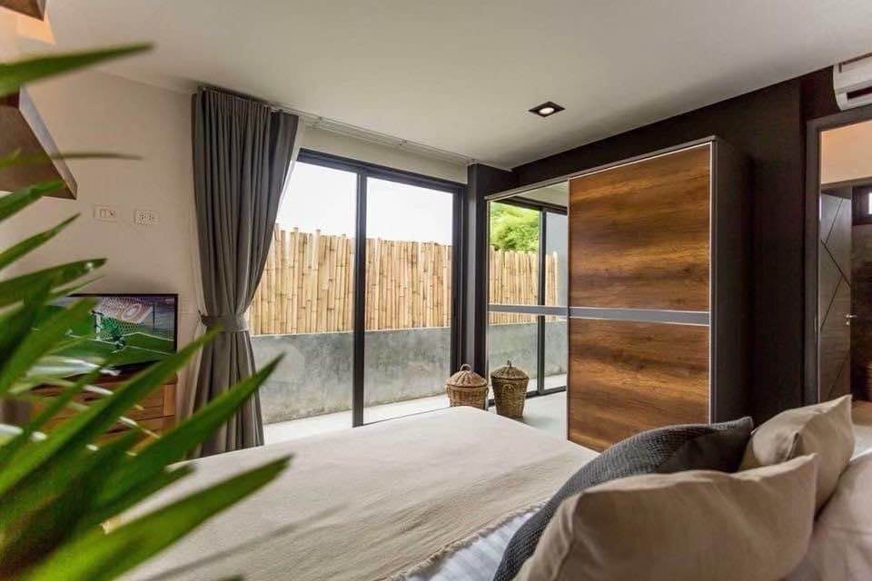 Private Pool House for Rent in Wichit 10